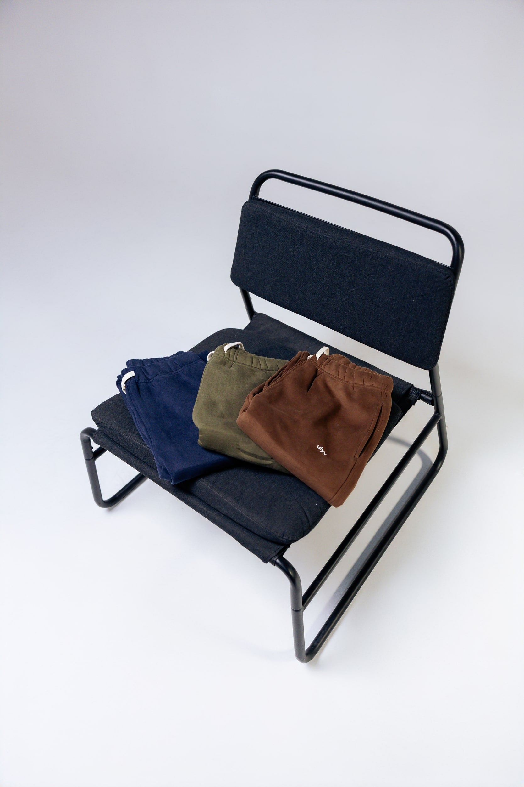ULYV essential sweatpants in navy olive and brown